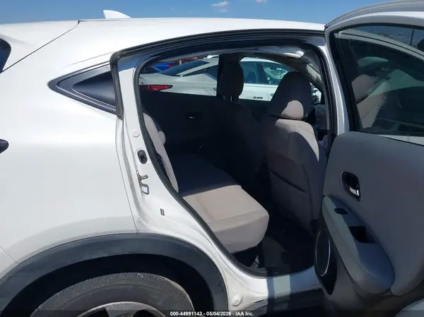 3CZRU6H5XHM706457 2017 HONDA HR-V - Image 8