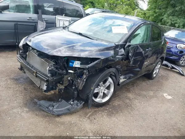 3CZRU6H5XHM707740 2017 HONDA HR-V - Image 2