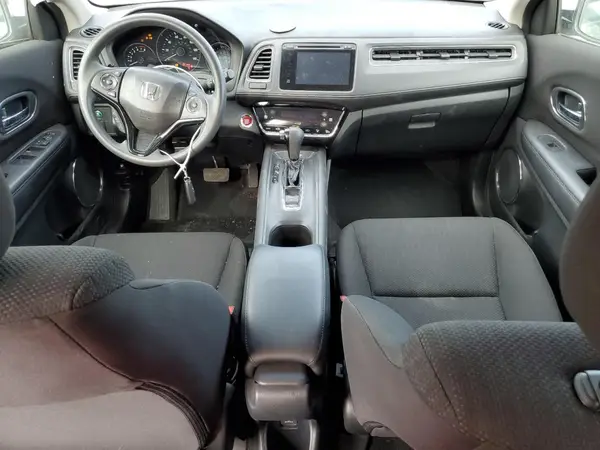 3CZRU6H5XHM708709 2017 HONDA HR-V - Image 8