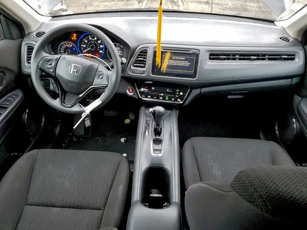 3CZRU6H5XHM714879 2017 HONDA HR-V - Image 8