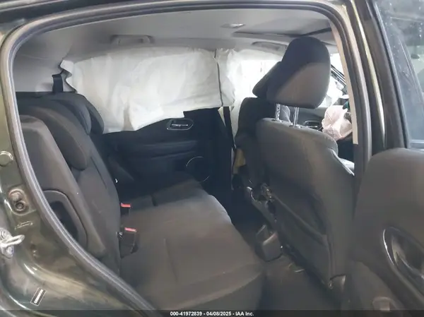 3CZRU6H5XHM717104 2017 HONDA HR-V - Image 8