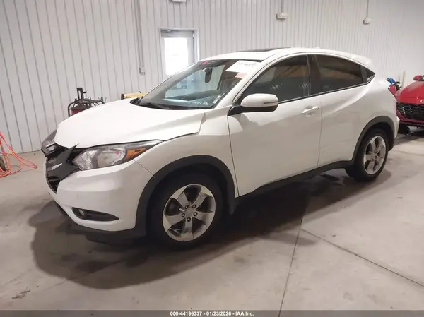 3CZRU6H5XHM727857 2017 HONDA HR-V - Image 2