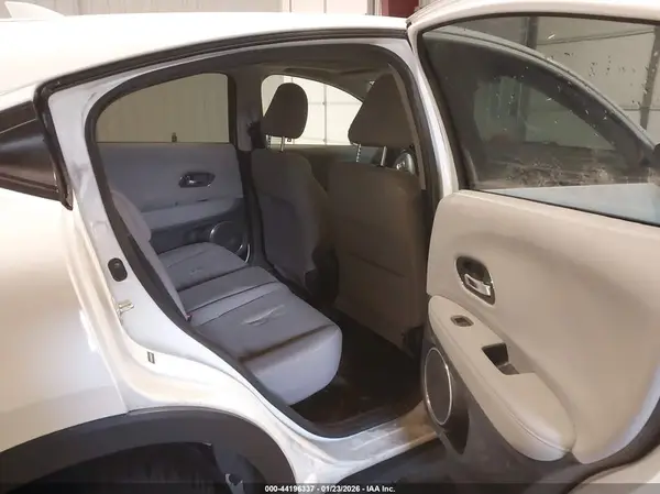 3CZRU6H5XHM727857 2017 HONDA HR-V - Image 8