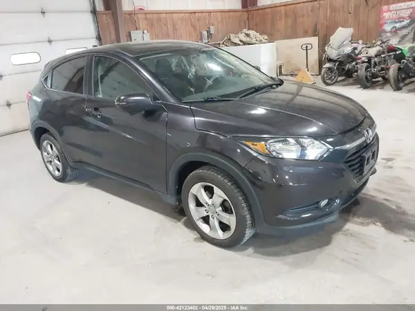 3CZRU6H5XHM731326 2017 HONDA HR-V - Image 1