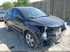 3CZRU6H5XHM732301 2017 HONDA HR-V