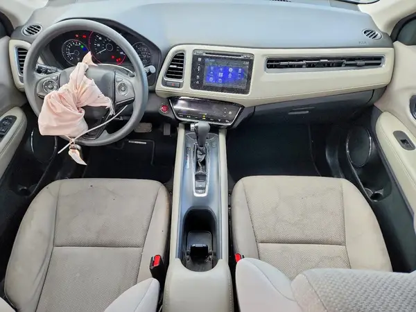 3CZRU6H5XJG701957 2018 HONDA HR-V - Image 8