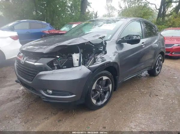 3CZRU6H5XJG703773 2018 HONDA HR-V - Image 2