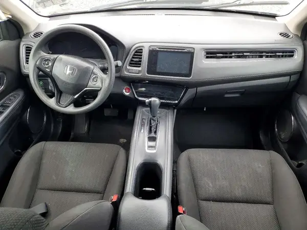 3CZRU6H5XJG704079 2018 HONDA HR-V - Image 8
