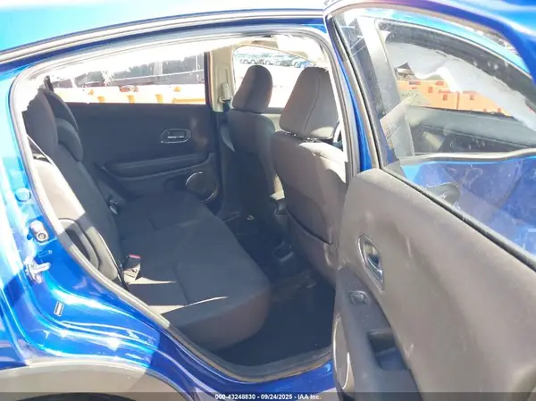 3CZRU6H5XJG716653 2018 HONDA HR-V - Image 8