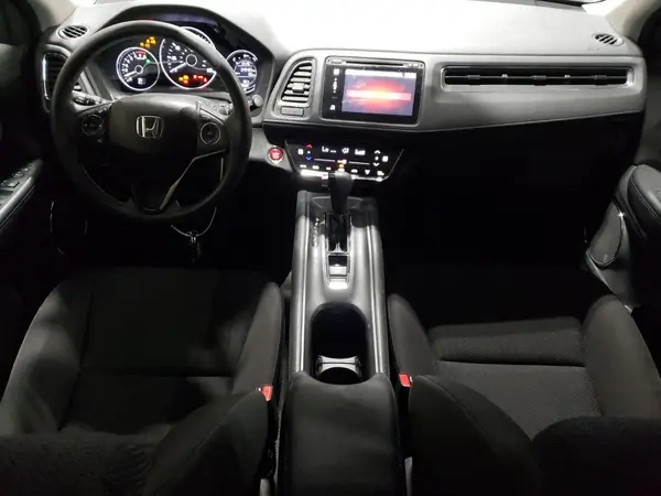 3CZRU6H5XJG717320 2018 HONDA HR-V - Image 8
