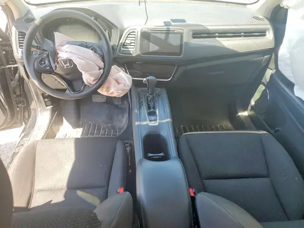 3CZRU6H5XJG721870 2018 HONDA HR-V - Image 8