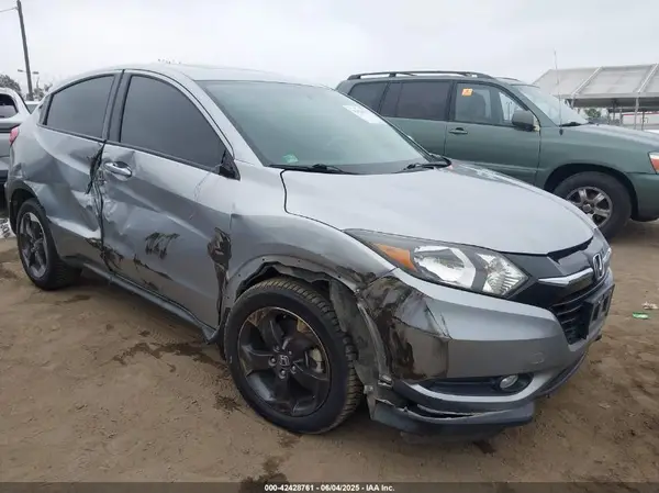 3CZRU6H5XJG722484 2018 HONDA HR-V - Image 1