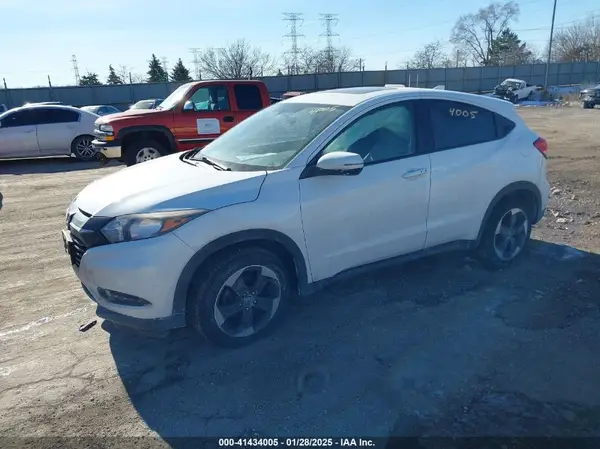 3CZRU6H5XJM706903 2018 HONDA HR-V - Image 2