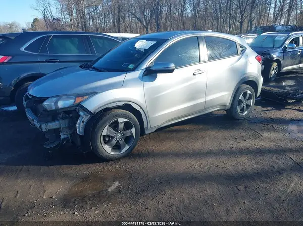 3CZRU6H5XJM708134 2018 HONDA HR-V - Image 2