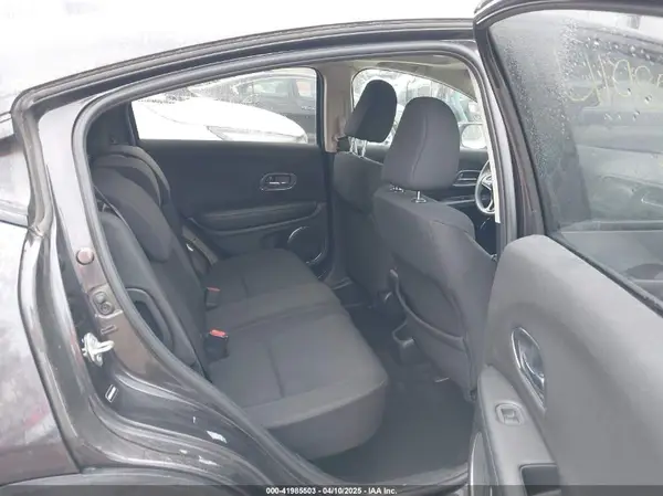 3CZRU6H5XJM708697 2018 HONDA HR-V - Image 8