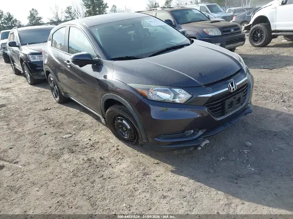 3CZRU6H5XJM713365 2018 HONDA HR-V - Image 1