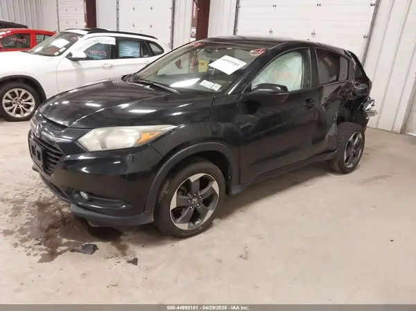 3CZRU6H5XJM720171 2018 HONDA HR-V - Image 2