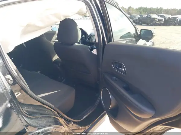 3CZRU6H5XJM727962 2018 HONDA HR-V - Image 8