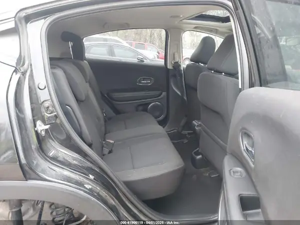 3CZRU6H5XJM728514 2018 HONDA HR-V - Image 8