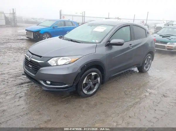 3CZRU6H5XJM730425 2018 HONDA HR-V - Image 2