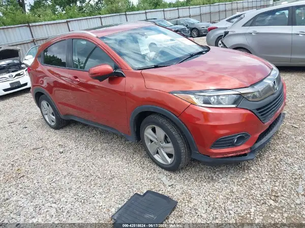 3CZRU6H5XKM701203 2019 HONDA HR-V - Image 1