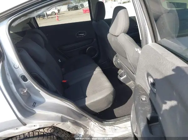 3CZRU6H5XKM711116 2019 HONDA HR-V - Image 8