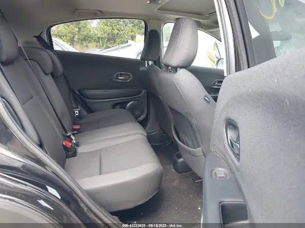 3CZRU6H5XKM723475 2019 HONDA HR-V - Image 8