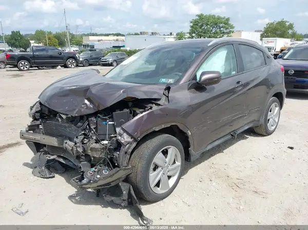 3CZRU6H5XKM726201 2019 HONDA HR-V - Image 2