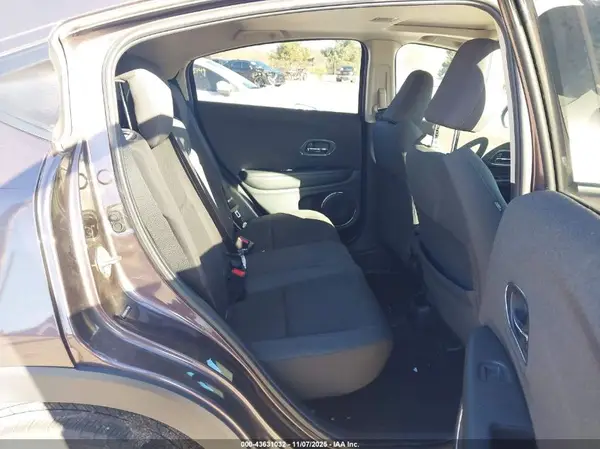 3CZRU6H5XKM731706 2019 HONDA HR-V - Image 8