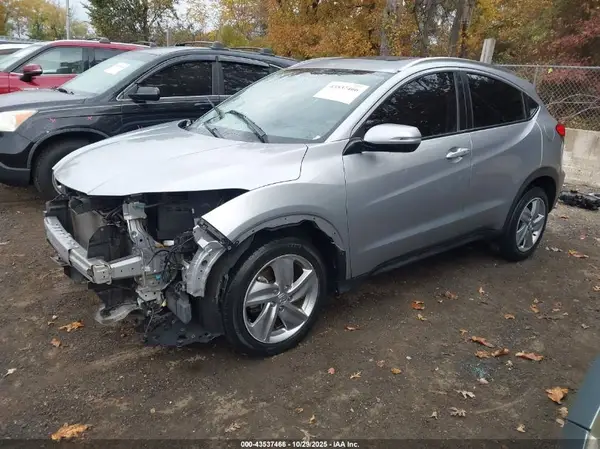3CZRU6H5XKM737361 2019 HONDA HR-V - Image 2