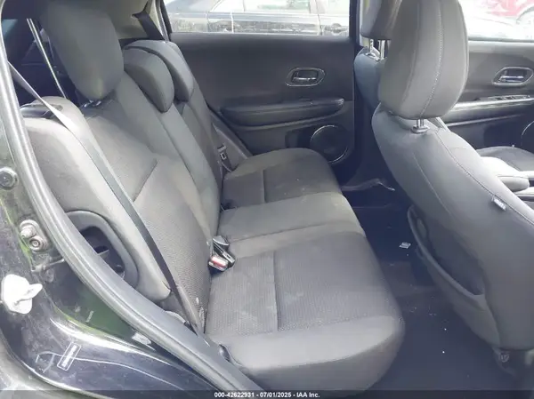 3CZRU6H5XKM742592 2019 HONDA HR-V - Image 8