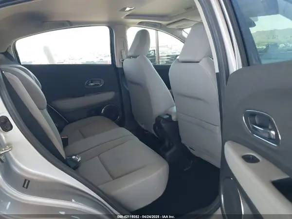 3CZRU6H5XLM702563 2020 HONDA HR-V - Image 8