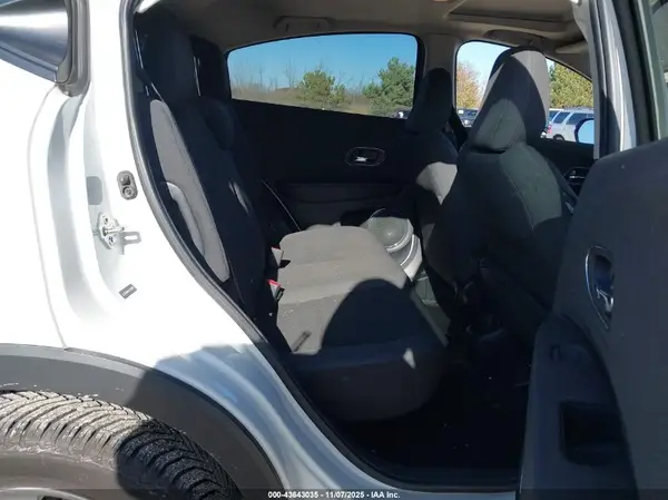 3CZRU6H5XLM718956 2020 HONDA HR-V - Image 8