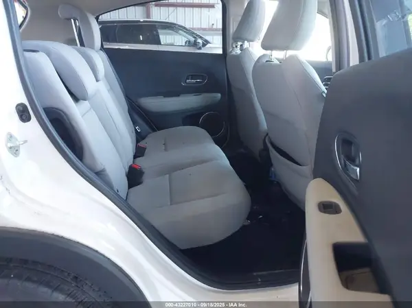 3CZRU6H5XMM727898 2021 HONDA HR-V - Image 8