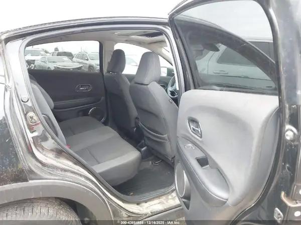 3CZRU6H5XMM751943 2021 HONDA HR-V - Image 8