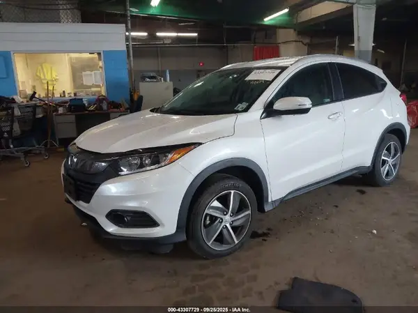 3CZRU6H5XNM700377 2022 HONDA HR-V - Image 2