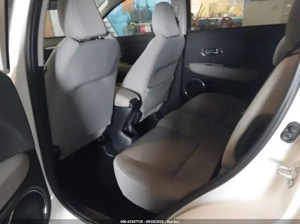 3CZRU6H5XNM700377 2022 HONDA HR-V - Image 8