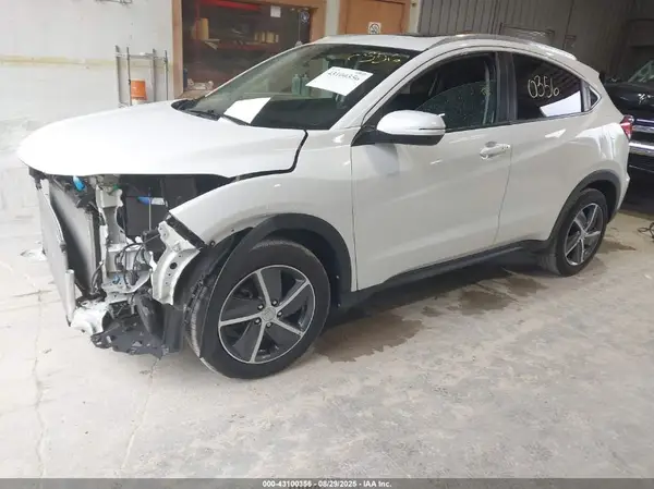 3CZRU6H5XNM734562 2022 HONDA HR-V - Image 2