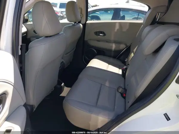 3CZRU6H70GM733702 2016 HONDA HR-V - Image 8