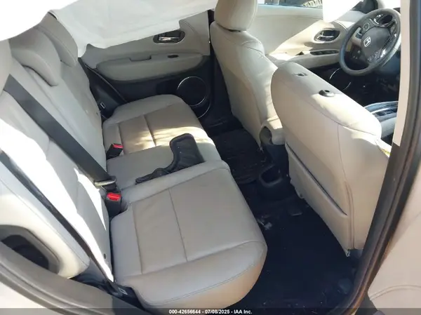 3CZRU6H70GM735577 2016 HONDA HR-V - Image 8