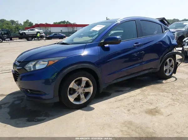 3CZRU6H70HM708199 2017 HONDA HR-V - Image 2