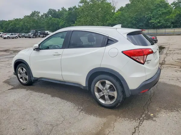 3CZRU6H70HM709076 2017 HONDA HR-V - Image 2