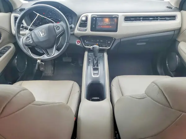 3CZRU6H70HM709076 2017 HONDA HR-V - Image 8
