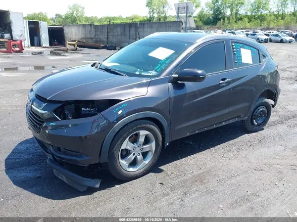 3CZRU6H70HM709322 2017 HONDA HR-V - Image 2
