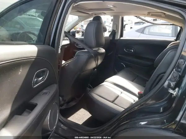 3CZRU6H70HM713239 2017 HONDA HR-V - Image 8