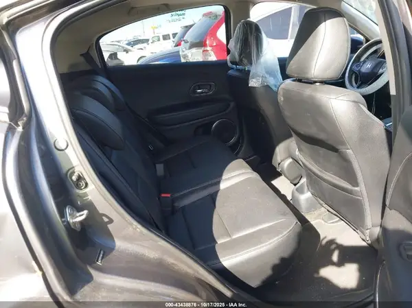 3CZRU6H70HM718277 2017 HONDA HR-V - Image 8
