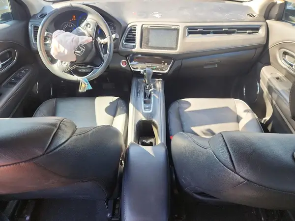 3CZRU6H70HM729523 2017 HONDA HR-V - Image 8