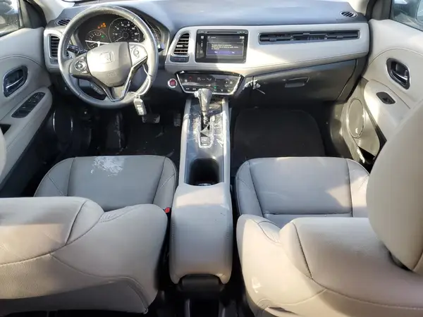 3CZRU6H70HM732132 2017 HONDA HR-V - Image 8