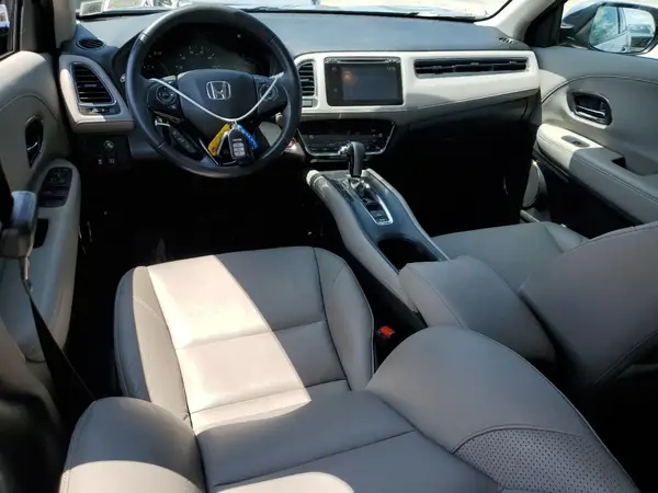 3CZRU6H70JM700352 2018 HONDA HR-V - Image 8