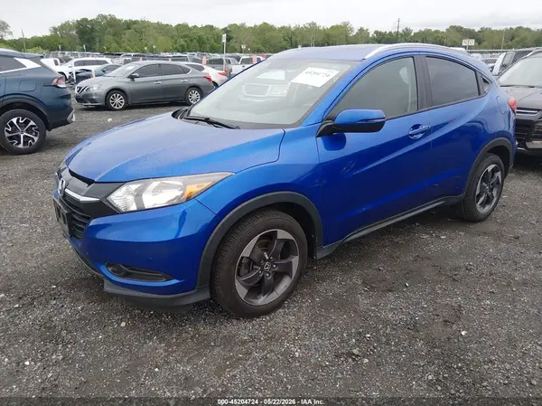 3CZRU6H70JM700786 2018 HONDA HR-V - Image 2